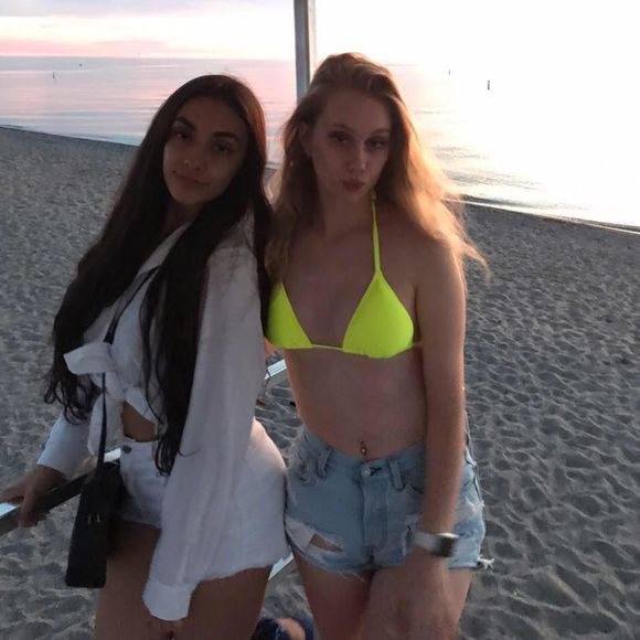 Meet your Posher, Julia - Picture 1 of 1